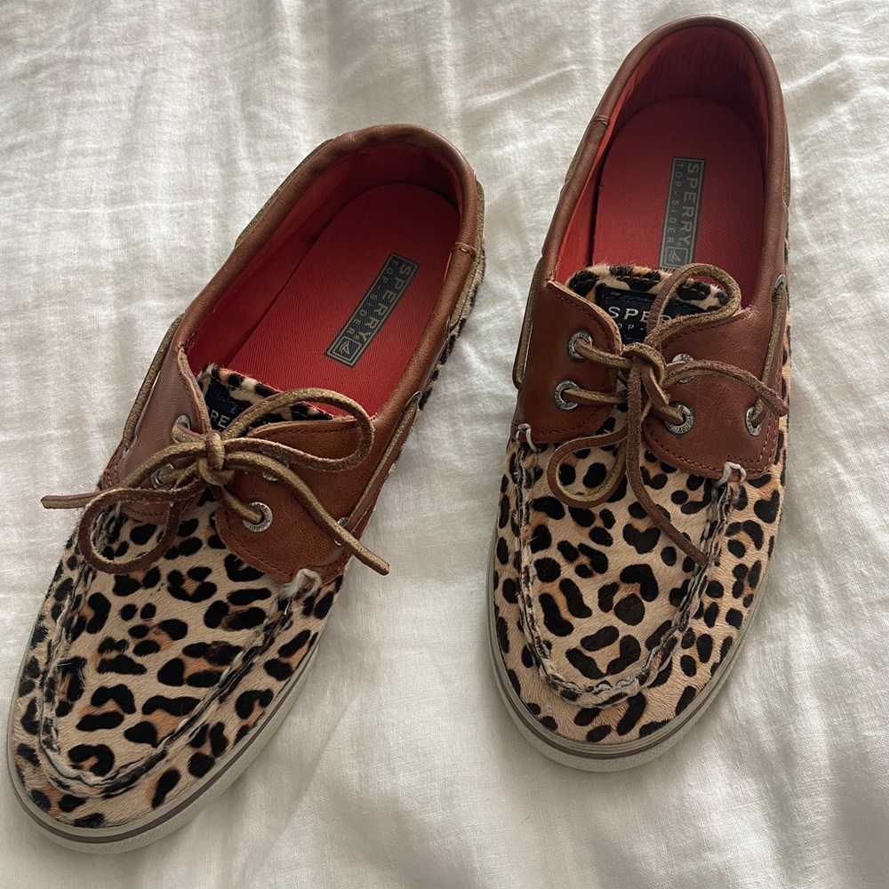 SPERRY - Bahama Leopard Cowhide Hair Moc Boat Loafers